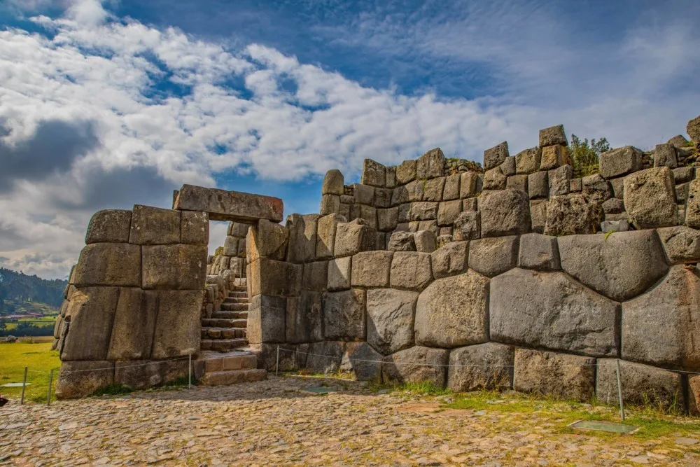 Cusco + Sacsayhuamán — 3
